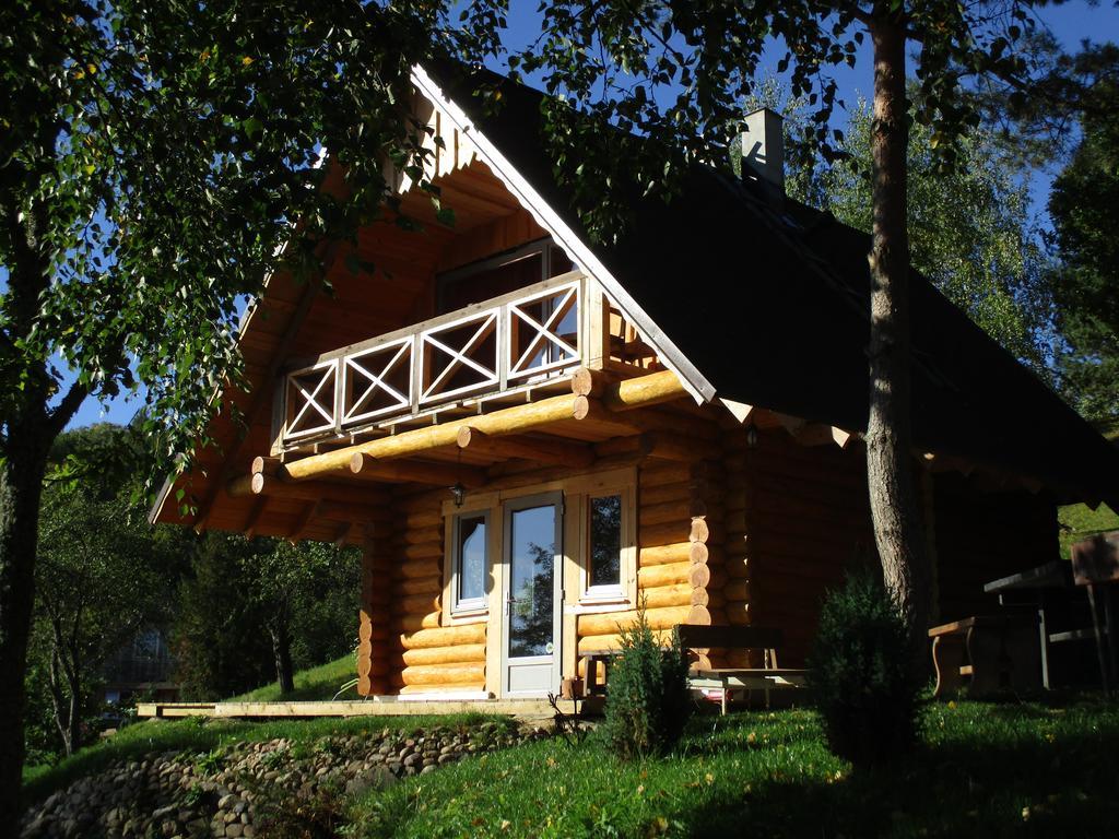 Ezerkalni Raiskums Exterior foto