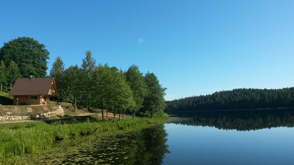 Ezerkalni Raiskums Exterior foto